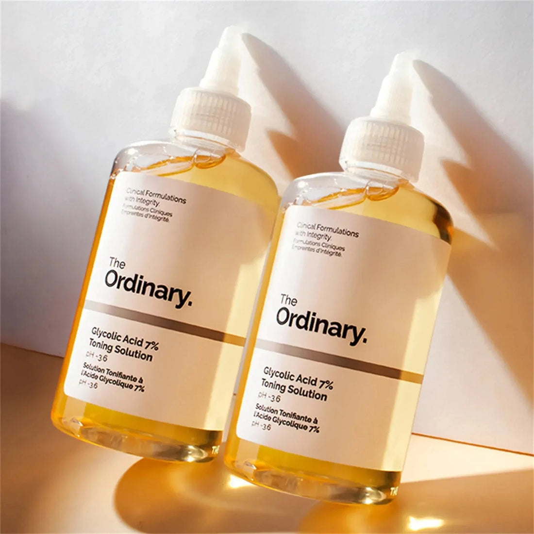 The Ordinary Glycolic Acid 7% Toning Solution – Exfoliating Face Toner For Radiant Skin, Removes Dead Skin Cells, Brightens & Smoothens, 240ml